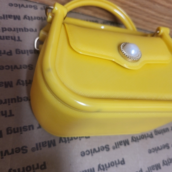 Mini Purse Yellow with Costume Pearl Snap latch Women/Girls - Picture 5 of 10